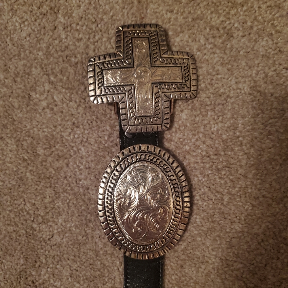 Silver and Black Women's Belt